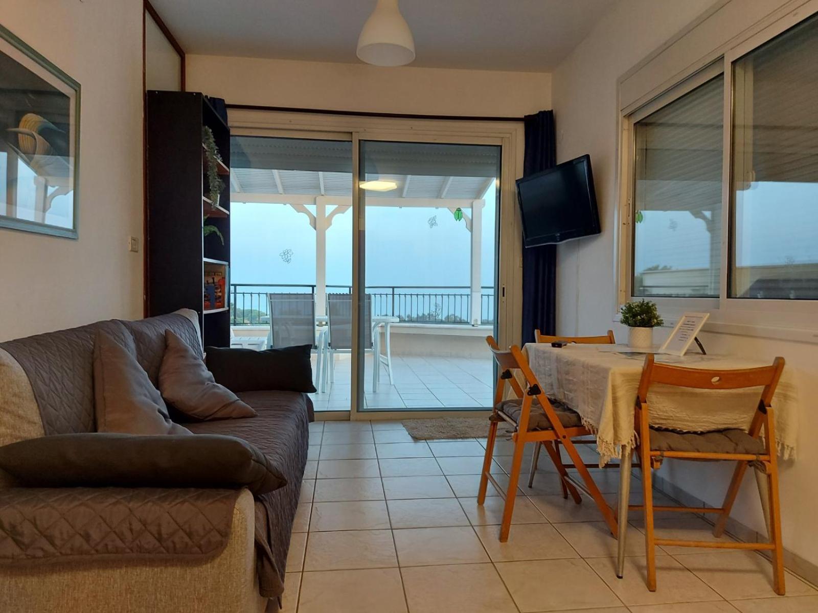 למרפסת La Balcona Apartment Chorazim Phòng bức ảnh